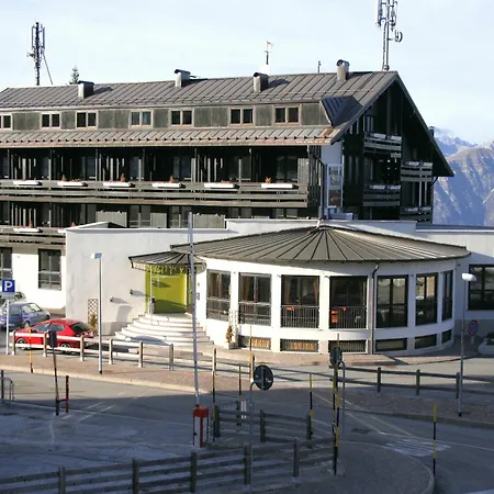 Otel Dolomiti 3*